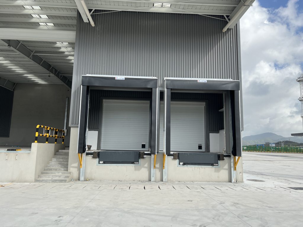 南京仓储冷库出货口为什么要使用充气门封？插图