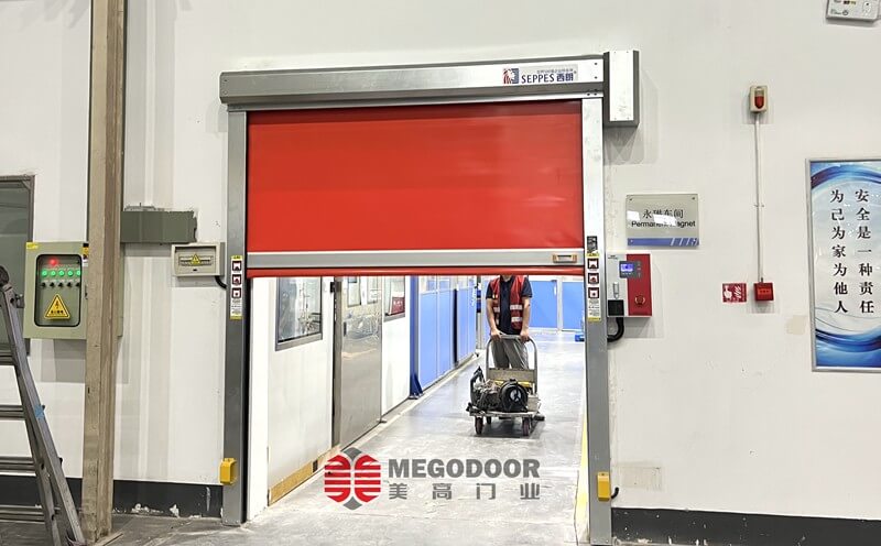 南京车间智慧通行方案:美高联动感应快速卷帘门插图1 南京车间智慧通行方案:美高联动感应快速卷帘门插图1