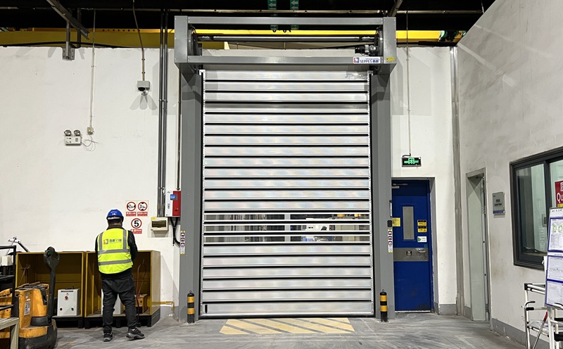 南京涂装厂硬质快速卷帘门：企业安全与效率的保障插图