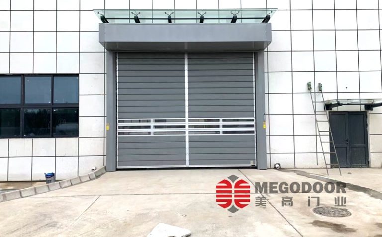 南京涂装厂硬质快速卷帘门:企业安全与效率的保障缩略图 南京涂装厂硬质快速卷帘门:企业安全与效率的保障缩略图