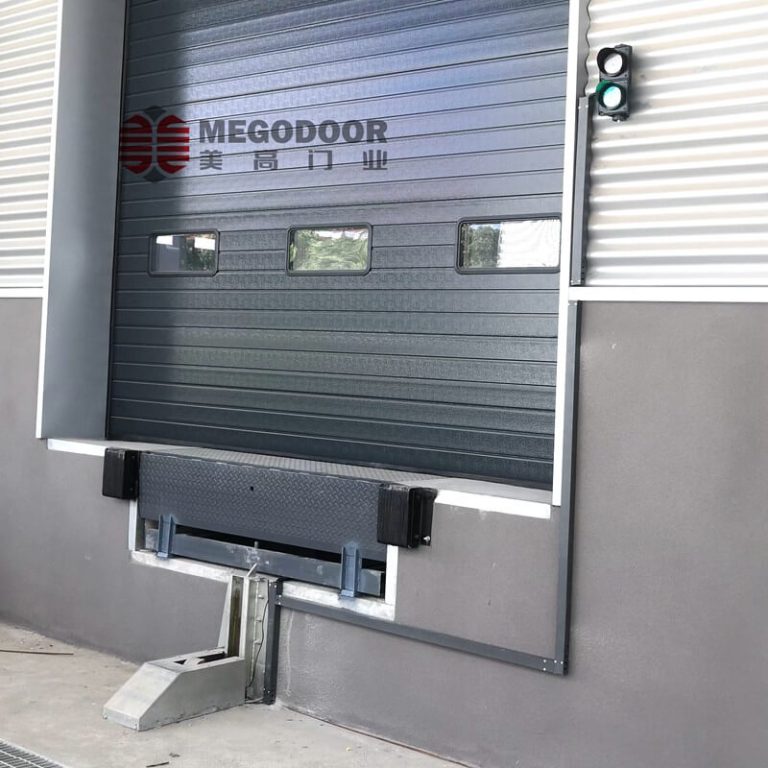 南京装卸货月台为什么要安装货车限动器?缩略图 南京装卸货月台为什么要安装货车限动器?缩略图