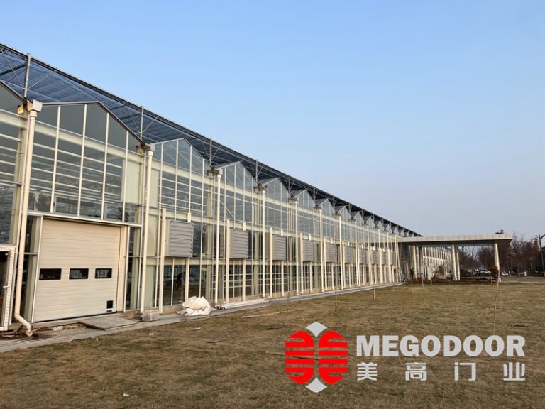 温室大棚用快速门、保温提升门怎么选？美高门业助力南京温室环境稳定运行缩略图
